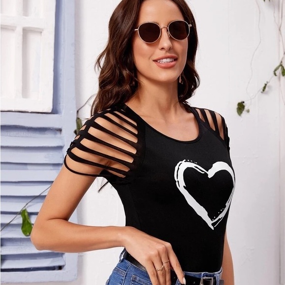 Tops - Heart Graphic Cut Out Tee